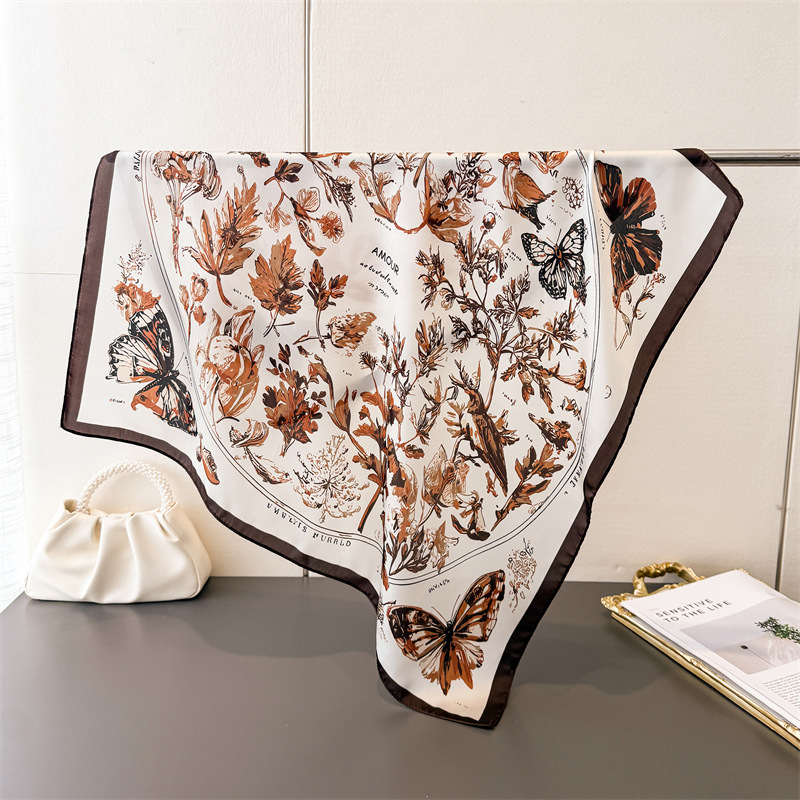 Vintage Butterfly Sketch Squar - Silk Neck Scarf avaliação e preço