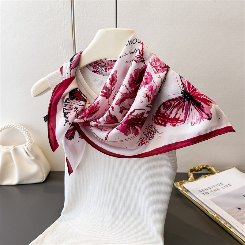 Vintage Butterfly Sketch Squar - Silk Neck Scarf avaliação e preço