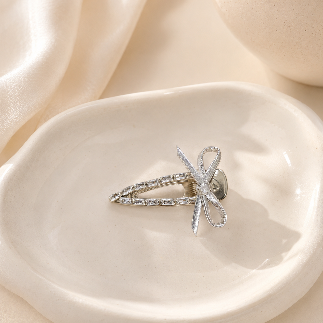 Y2K Bow Hair Clip Silver Alloy - Tie Clip Silver avaliação e preço