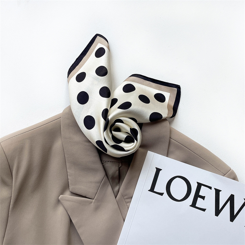 2024 New Pure Silk Scarf Small - Ascot Neck Scarf avaliação e preço