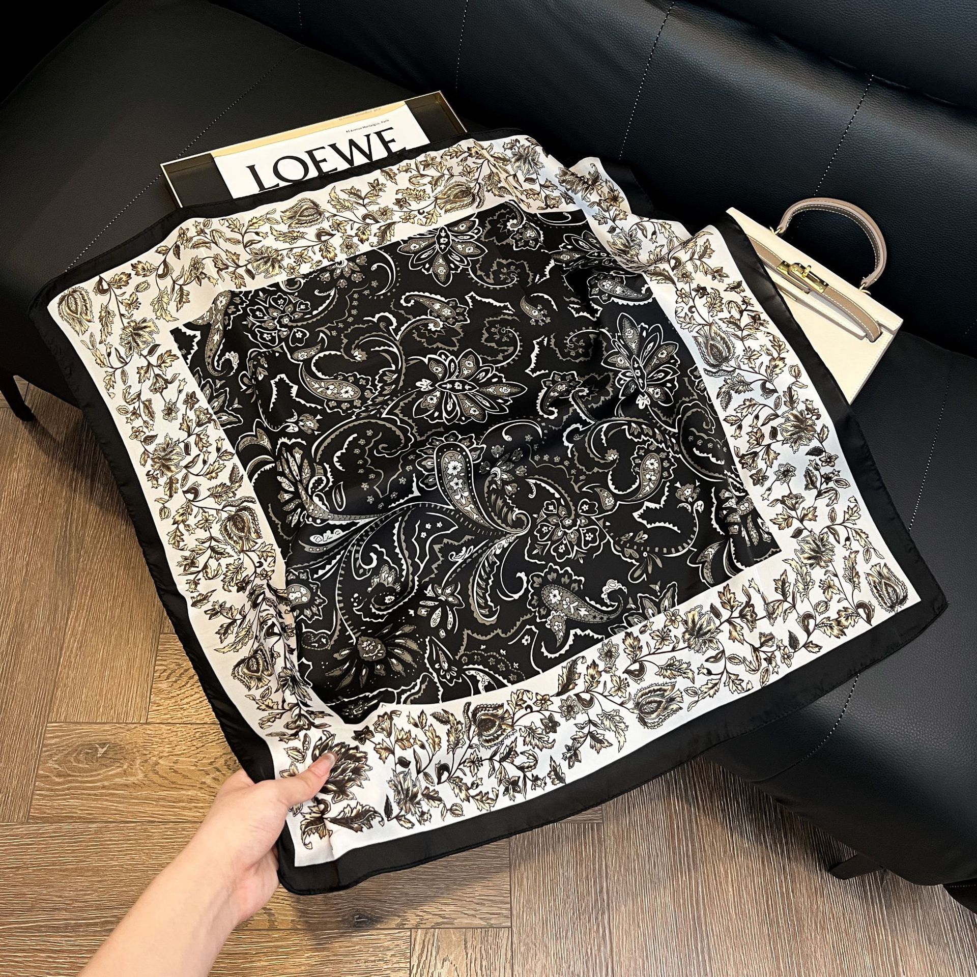 Luxury Square Silk-like Scarf  - Silk Neck Scarf avaliação e preço