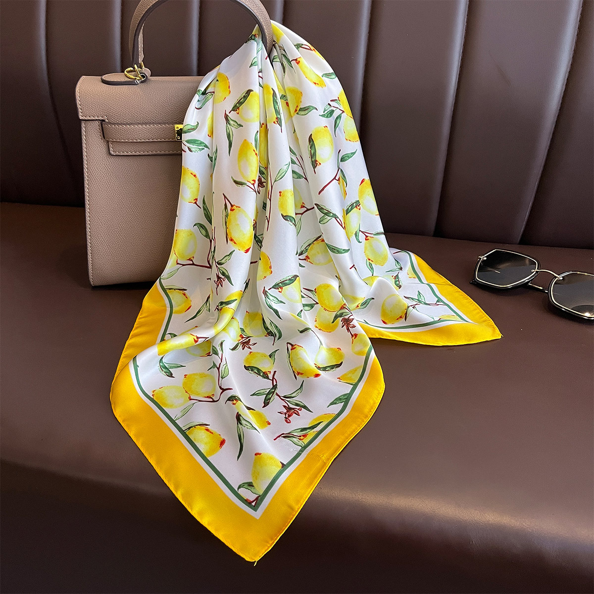 2025 New Yellow Lemon Print Sq - Silk Neck Scarf avaliação e preço