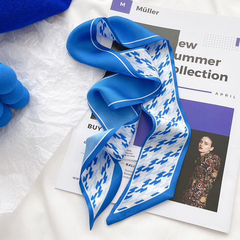 Klein blue silk scarf new chec - Silk Neck Scarf avaliação e preço