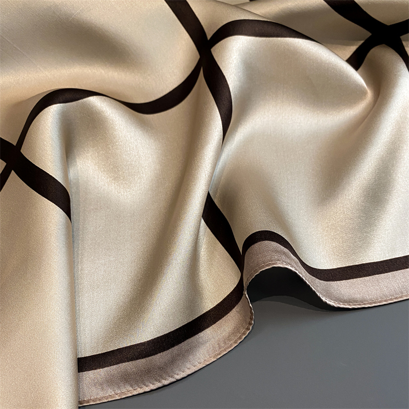 100% Real Silk Scarf New 70CM  - Silk Neck Scarf avaliação e preço
